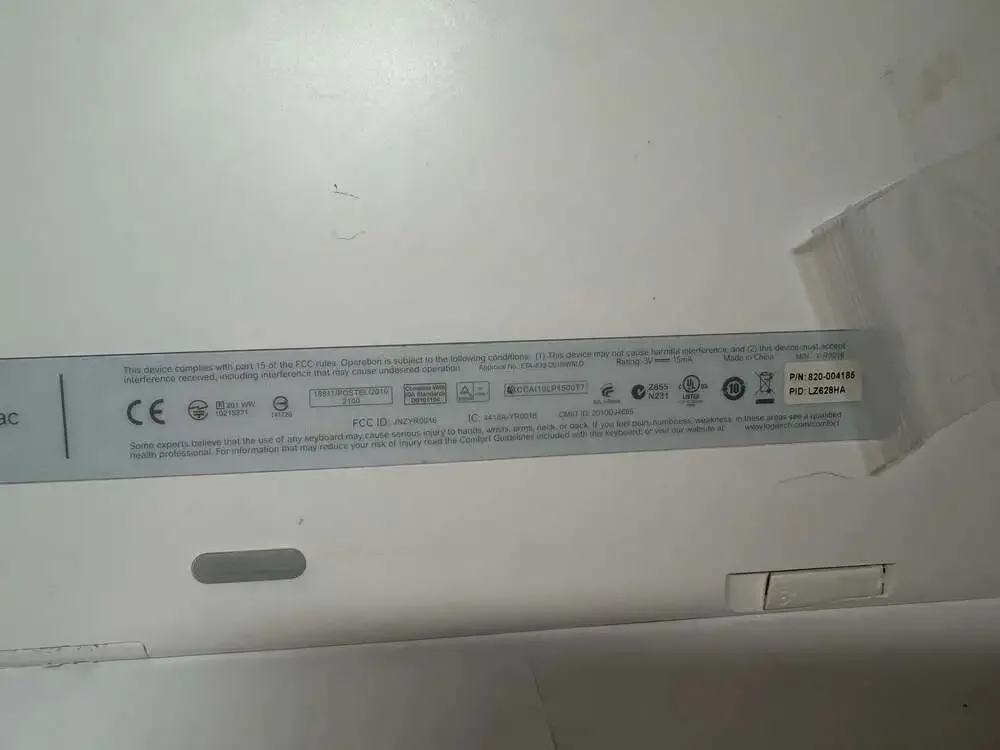 Logitech K750 Wireless Solar Keyboard for Mac - Silver/White